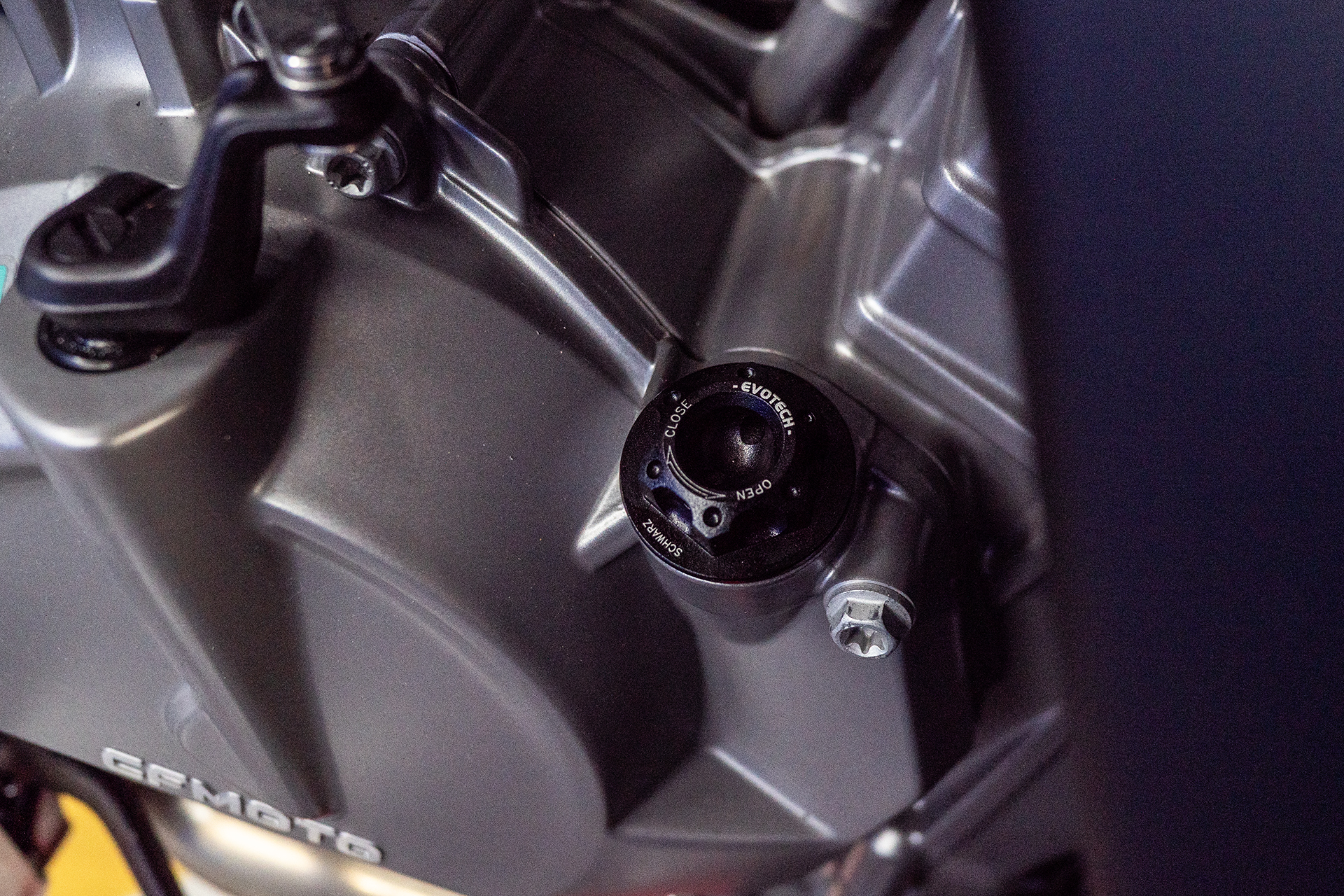 Accesorios TOP para la CFMOTO 800 MT-X, equipa tu aventura