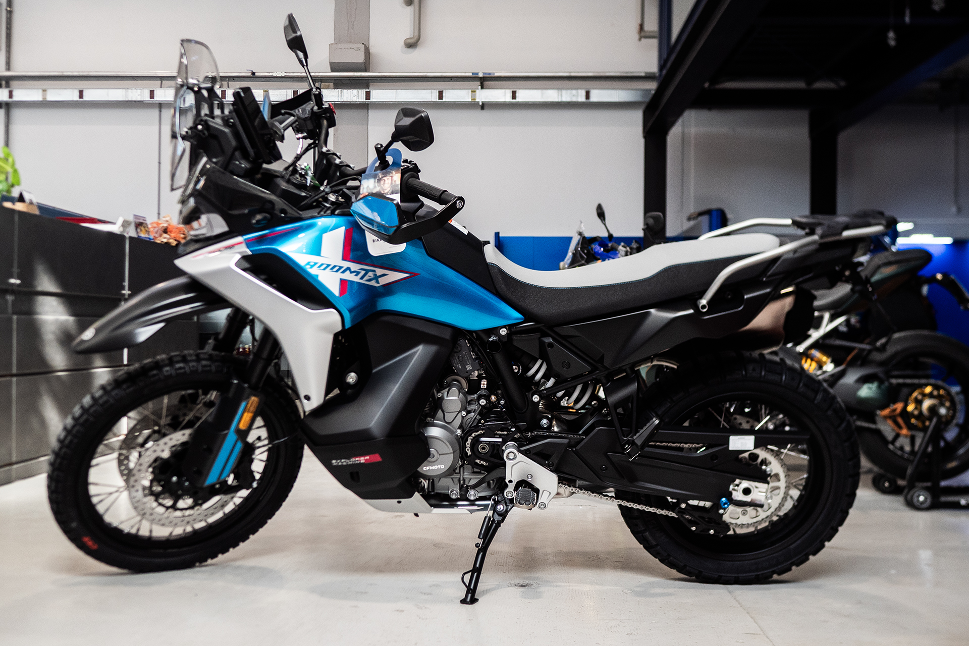 Accesorios TOP para la CFMOTO 800 MT-X, equipa tu aventura