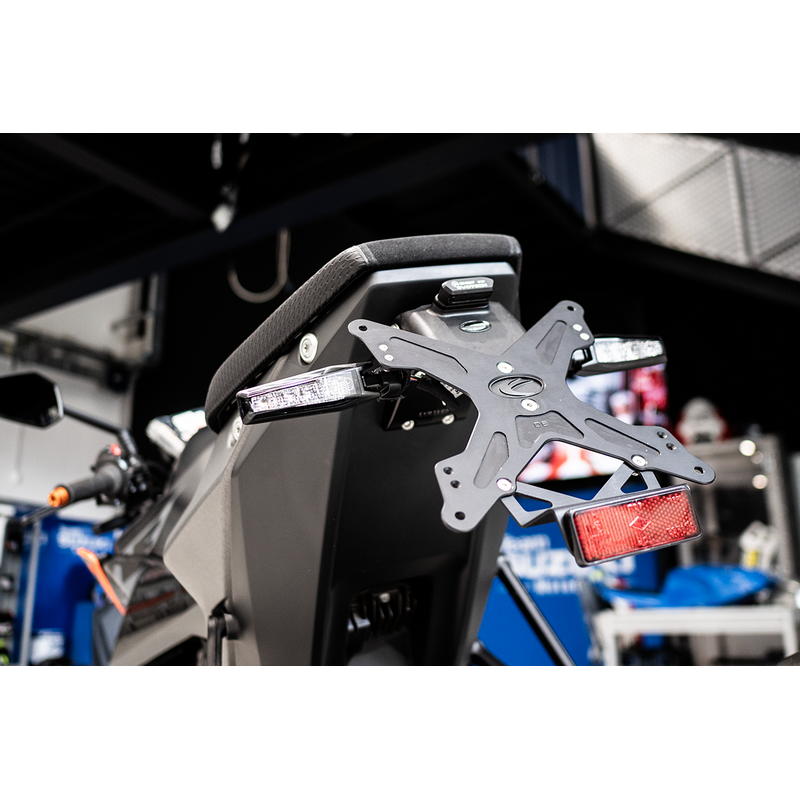 Porta matrícula KTM 1390 Superduke R 2024- / 990 Duke 2024-