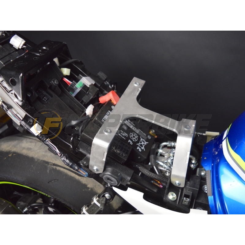 Carenado de fibra Suzuki GSX-R 1000 2017-2023 5 piezas quilla escape Yoshimura/Arrow