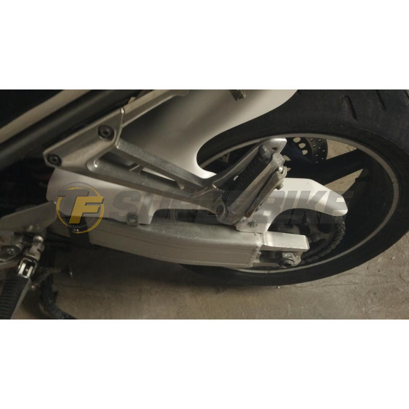 Guardabarros trasero fibra vidrio Yamaha FZS 600 2002-2003 / FZS 1000 2005-