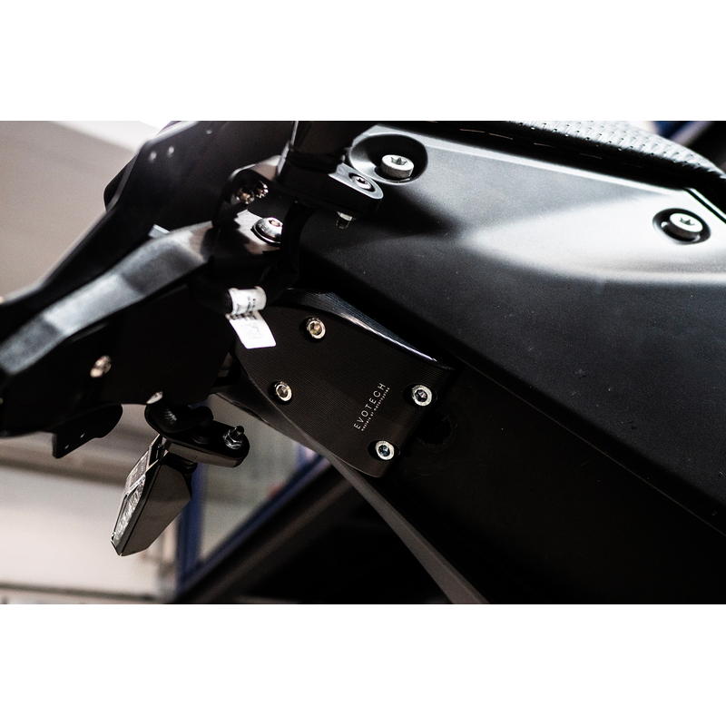 Porta matrícula KTM 1390 Superduke R 2024- / 990 Duke 2024-