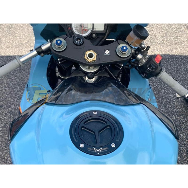 Cubierta depósito fibra de carbono Suzuki GSX-R 600 / GSX-R 750 2008-2010