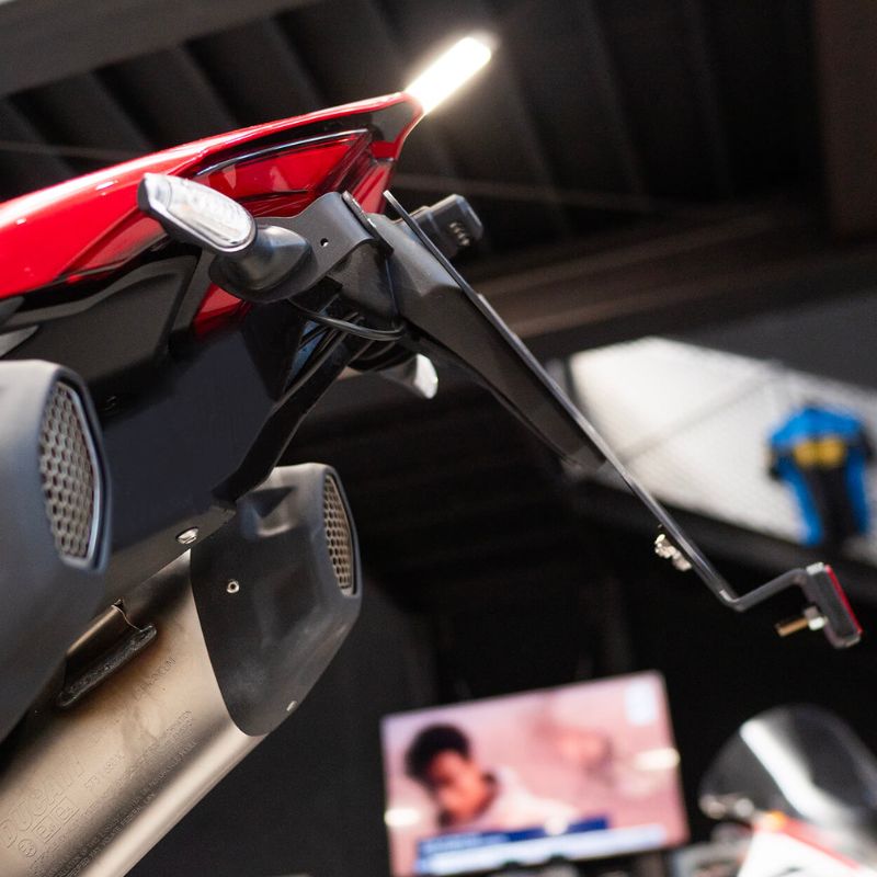 Porta matrícula Ducati Hypermotard V2 2026