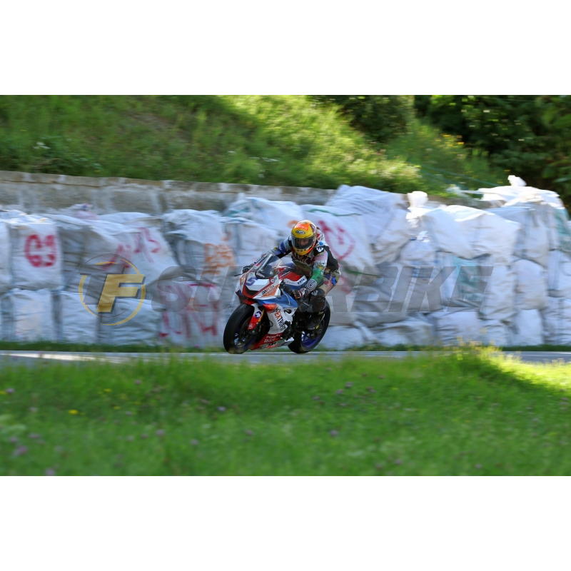 Carenado de fibra Yamaha R6 2017-2025 paso rueda negro