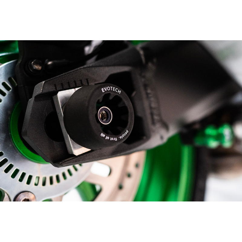 Protectores eje trasero Kawasaki Z1100 / Z1100 SE 2026+