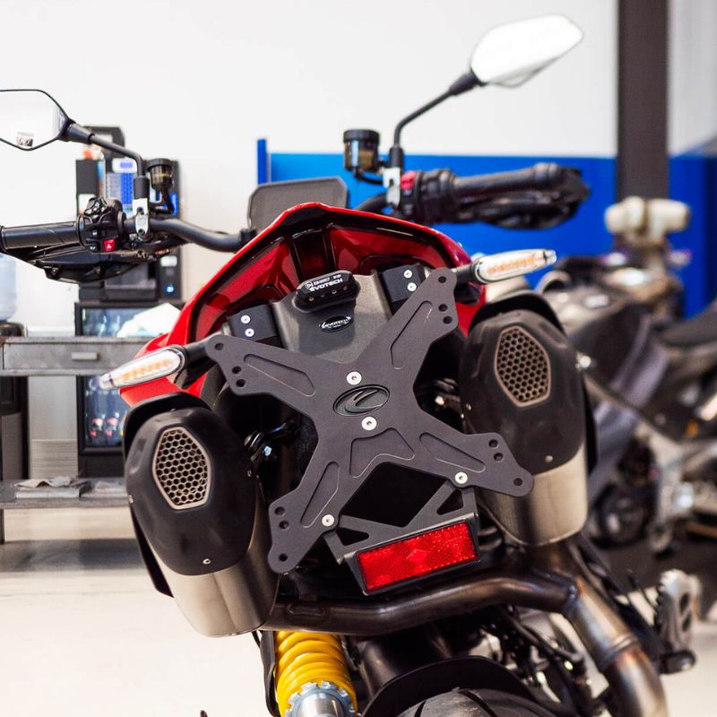Porta matrícula Ducati Hypermotard V2 2026