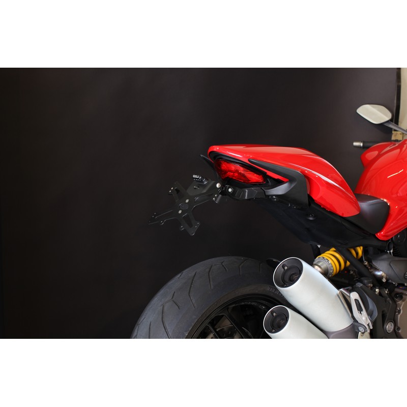 Porta matrícula Ducati Monster 1200 / S