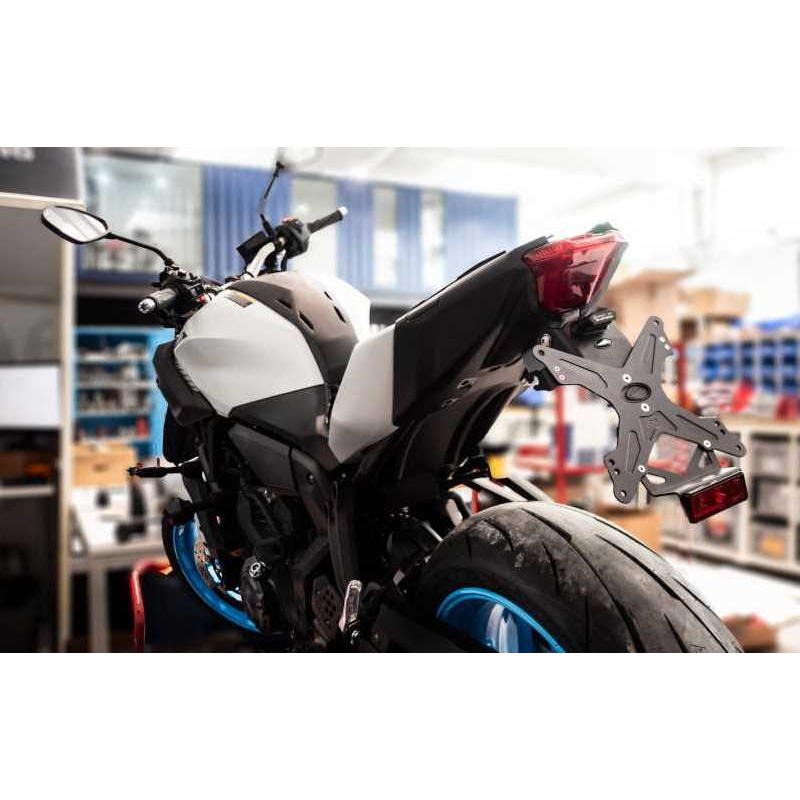 Porta matrícula Yamaha MT-07 2025-