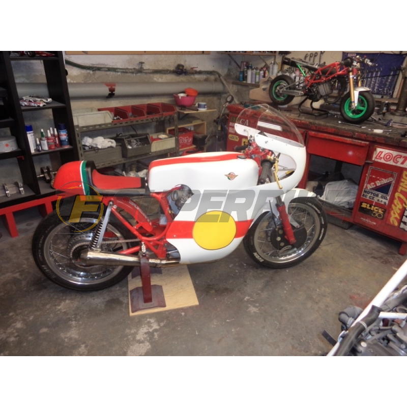 Guardabarros delantero universal v2 250 - 750 cc rueda 18"